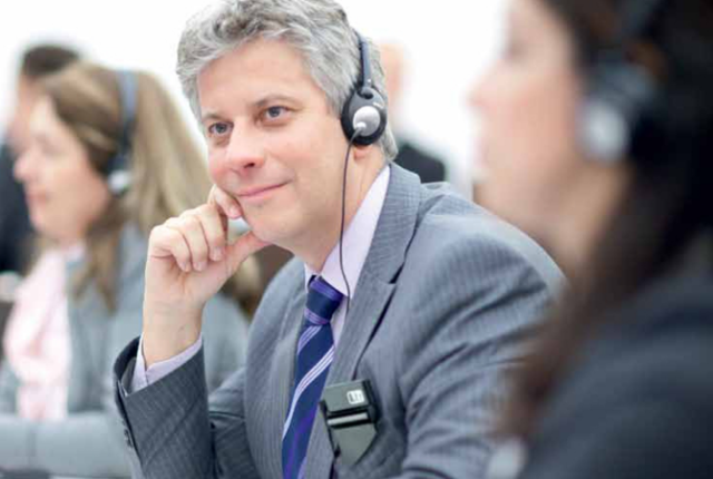 同聲傳譯員會被機器翻譯代替嗎?同聲傳譯設(shè)備租賃市場會消失嘛?